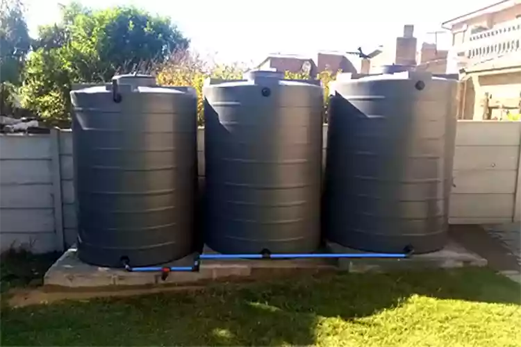 Накопительный бак для воды